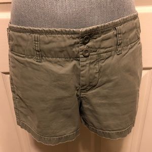 Army green cotton Old Navy shorts